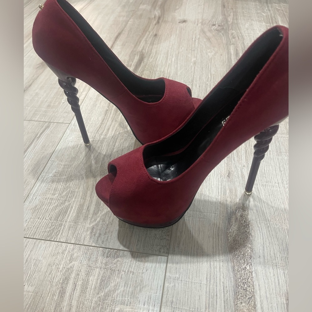 Aiko Shoes size 38 burgundy high heel